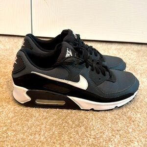 Nike Men’s Air Max 90 Shoes Size US 9